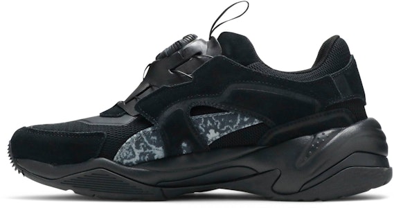 (W) Les Benjamins x Puma Thunder Disc 'Hitam' 368543-01 Lookbook (W) Les Benjamins x Puma Thunder Disc 'Hitam' 368543-01