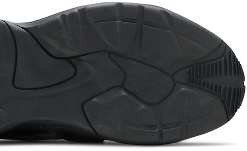 (W) Les Benjamins x Puma Thunder Disc 'Hitam' 368543-01 Purchase (W) Les Benjamins x Puma Thunder Disc 'Hitam' 368543-01