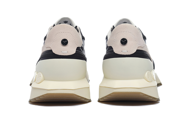 Shop Li-Ning 1990 ''Zheng Rong Classic Low Schwarz'' ALJS043-1