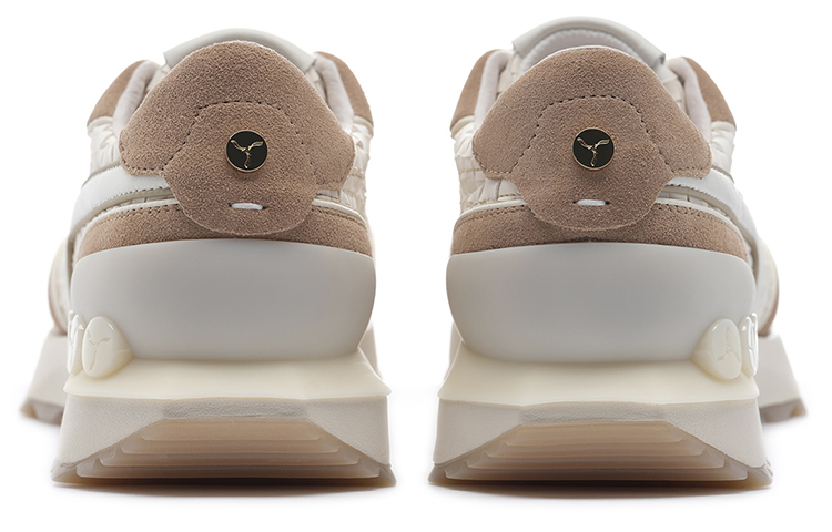 Shop Li-Ning 1990 Low 'Amarillo Antiguo Pálido' ALJS003-1