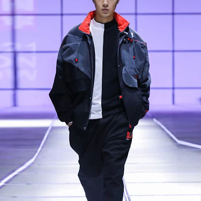 Li-Ning 21FW Wuchuang Contrast Color Sports Jacket Unisex - Cold Ebony Black AFDR699-1 Shop Li-Ning 21FW Wuchuang Contrast Color Sports Jacket Unisex - Cold Ebony Black AFDR699-1