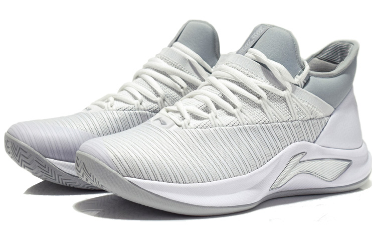 Lookbook Li-Ning 5 Sepatu Mid-Top ABAN051-1