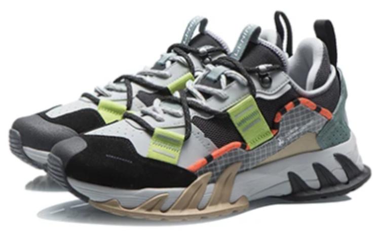 Lookbook Li-Ning Ace 'Fesyen Selesa Reflektif Hitam' ARDR003-1