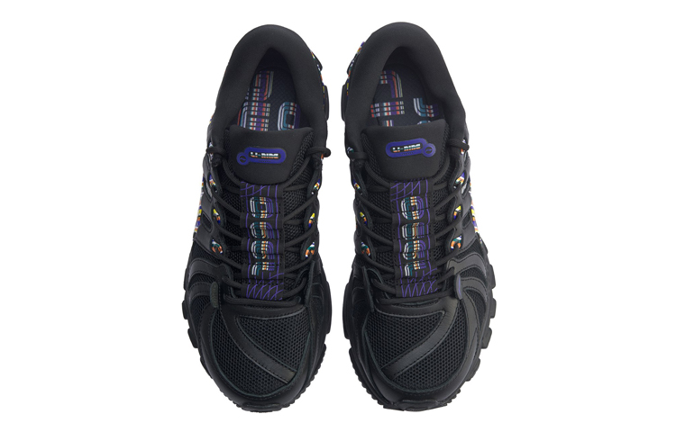 Lookbook 李宁 ACE 黑色跑鞋 ARZP007-10