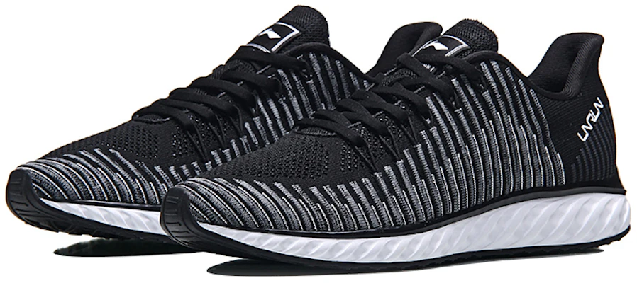 Sepatu Lari Li-Ning All Guard Anti Kejut 'Hitam Abu-abu' ARHN195-4 Lookbook Sepatu Lari Li-Ning All Guard Anti Kejut 'Hitam Abu-abu' ARHN195-4