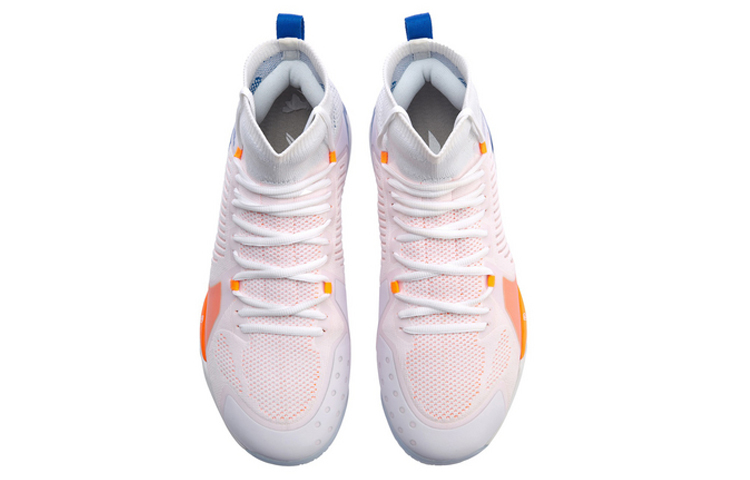Shop Li-Ning Attack 2.0 Mid ''Blanc Standard'' AYAP011-1