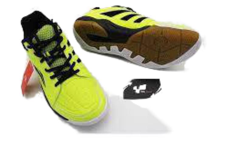 Shop Li-Ning Attack Badminton Trainingsschoenen ''Fluorescerend Geel'' AYTM023-4