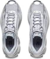 李宁极光复刻 '银灰色' AGCU051-2 Shop 李宁极光复刻 '银灰色' AGCU051-2