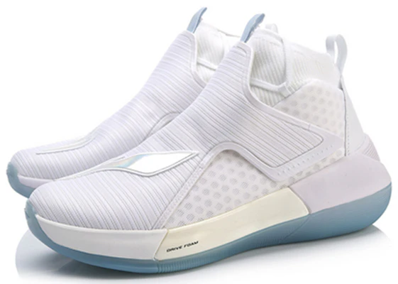 Li-Ning Authentic New Style 12 ''Pure White PE'' Sneaker Wit ABAN049-C Lookbook Li-Ning Authentic New Style 12 ''Pure White PE'' Sneaker Wit ABAN049-C