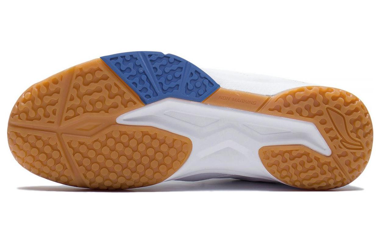 Shop 李宁 羽毛球训练鞋 '标准白/亮蓝' AYTS038-3