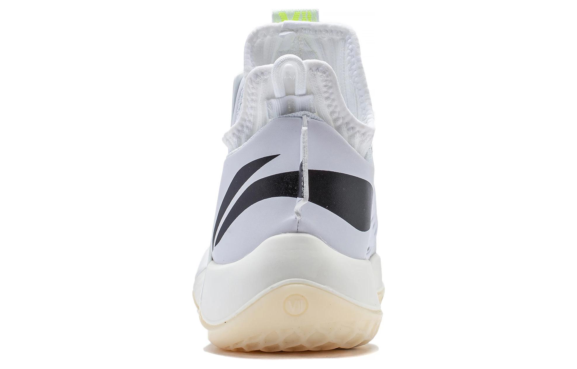Lookbook Sepatu Basket Li-Ning Rendah 'Abu Putih' ABAS121-4