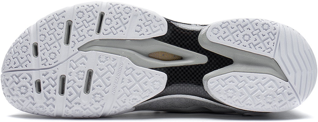Li-Ning Blast Pro Sepatu Olahraga AYAS012-3 Lookbook Li-Ning Blast Pro Sepatu Olahraga AYAS012-3