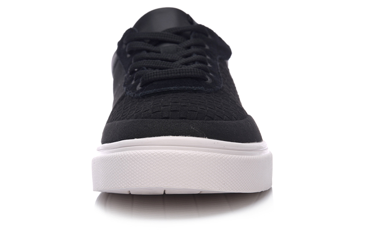 Shop Li-Ning Casual Skating Shoes 'Black White' GLKM087-1