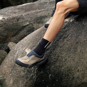 Li-Ning CF Suo Xing Shan 3 Lite 'Cokelat' AGLU147-5 1