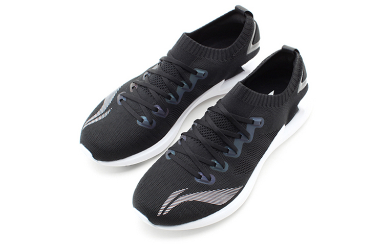 Lookbook Li-Ning Chase 'Kelajuan Profesional Rendah Hitam' ARBN237-1