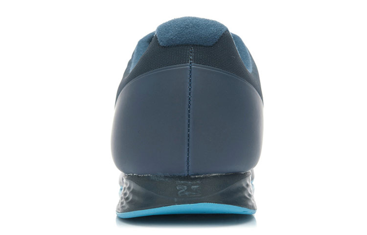 Shop LiNing李寧 透氣舒適 經典低筒休閒跑步鞋 漸變灰