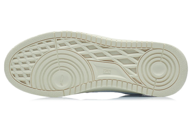 Shop 리닝 클래식 스케이트보딩 x 디즈니 미니 마우스 '화이트' AGCS145-1