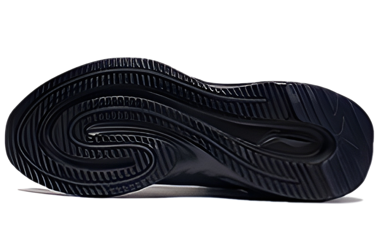 Shop Li-Ning Cloud Shield 'Hitam' AGLS211-1