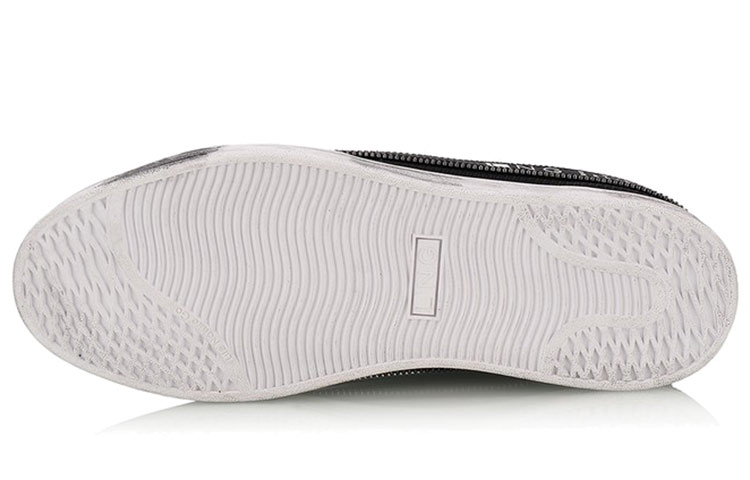 Purchase 李宁舒适透气休闲板鞋‘黑白’ LLAN007-1