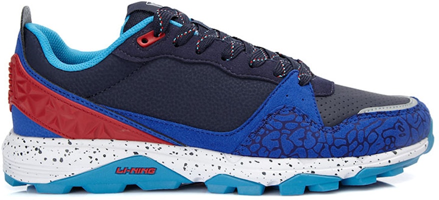 LiNing李寧 舒適透氣耐磨休閒低筒跑鞋 黑藍白 Order LiNing李寧 舒適透氣耐磨休閒低筒跑鞋 黑藍白