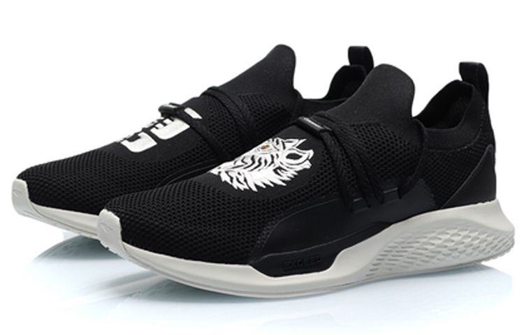 Lookbook Li-Ning Courage Mid 'Hitam' AGLN213-1