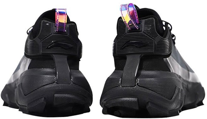 Li-Ning Essence 1 'Minggu Fesyen Paris - Hitam Perak' AGBR055-1K Lookbook Li-Ning Essence 1 'Minggu Fesyen Paris - Hitam Perak' AGBR055-1K