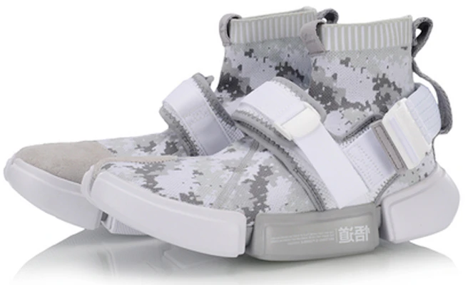Li-Ning Essence 2 Buckle Up Sneakers AGBP051-4 Lookbook Li-Ning Essence 2 Buckle Up Sneakers AGBP051-4