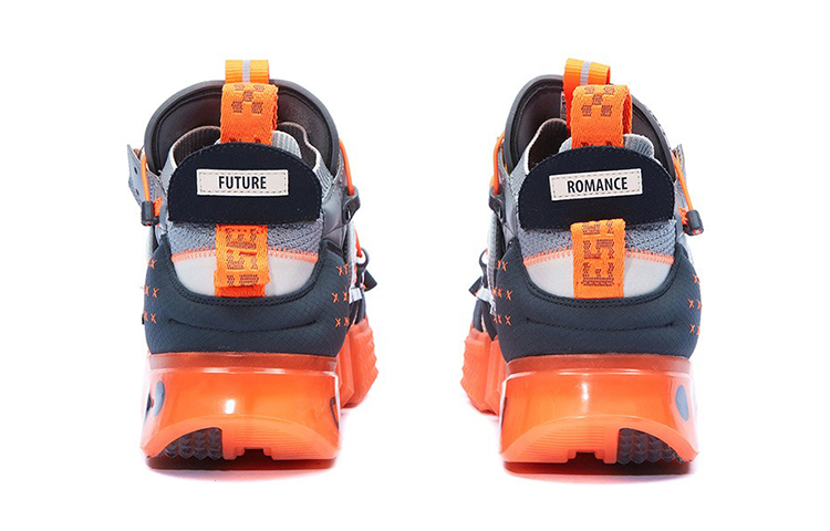 Shop Li-Ning Essence 2 Futuristik 'Kelabu Oren' AGWR021-3