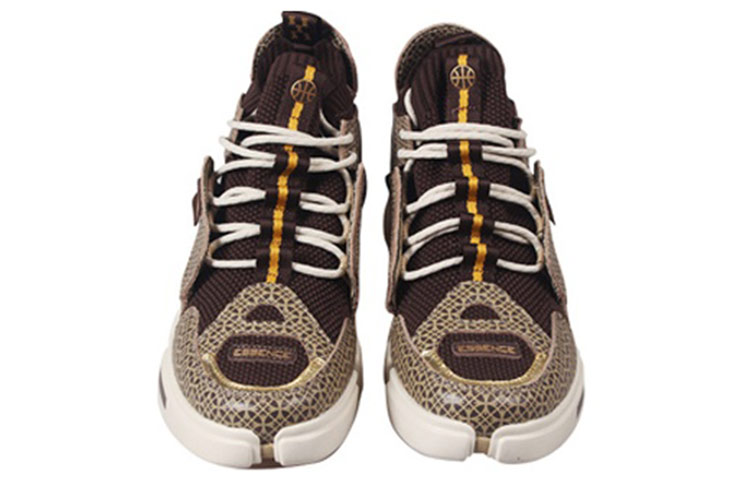 Lookbook Li-Ning Essence ACE 'Cream Khaki' AGBN069-10