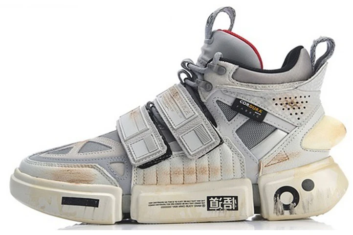 essence-ace-x-li-ning-2019-paris-fashion-week-grey-agwp-027-6