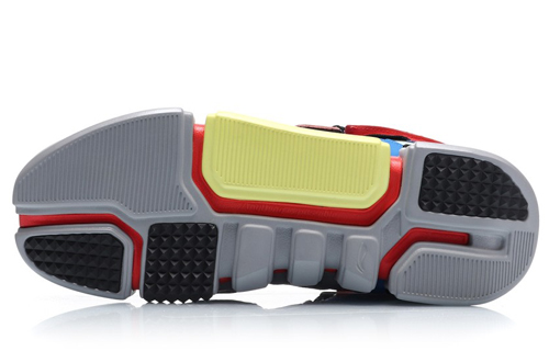 Shop Li-Ning Essence ACE x 2019 Paris Fashion Week 'Merah Muda' AGWP027-12