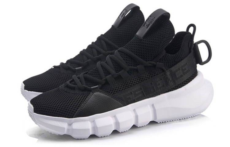 Lookbook Li-Ning Essence II Schnürschuh ''Schwarz'' AGBP009-2