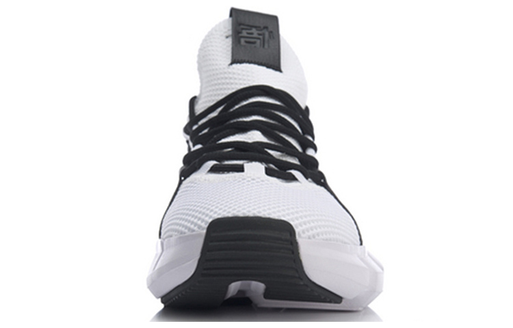 Shop Li-Ning Essence II Lace Up ''Zwart Wit'' AGBP009-3