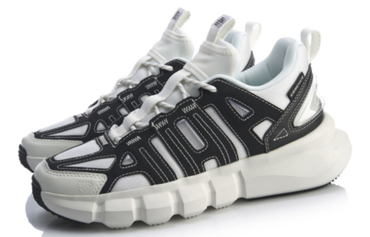 Lookbook Li-Ning Essence Infinite Plus AGBQ031-2