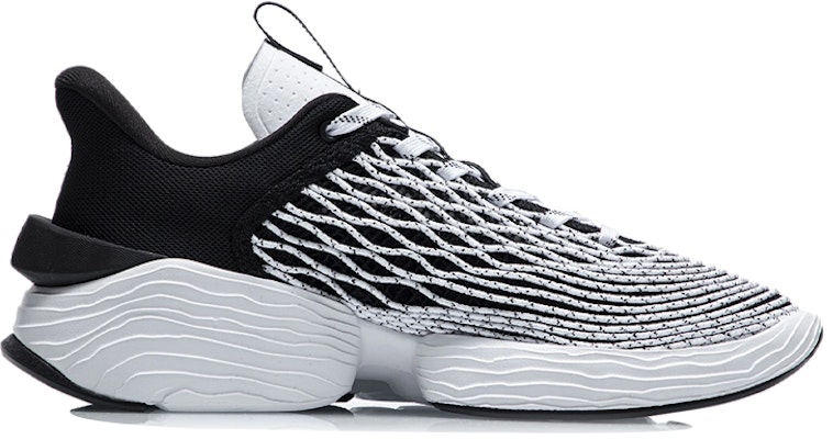 Li-Ning Essence KungFu Lite 'Putih Hitam' AGBR013-1 Order Li-Ning Essence KungFu Lite 'Putih Hitam' AGBR013-1