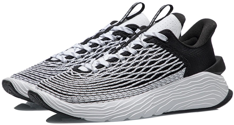 Li-Ning Essence KungFu Lite 'Putih Hitam' AGBR013-1 Lookbook Li-Ning Essence KungFu Lite 'Putih Hitam' AGBR013-1