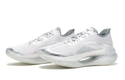 Li-Ning Essential