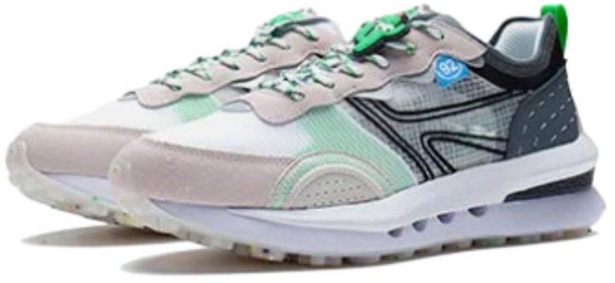 Li-Ning Eternal V2 'Putih' AGCS025-1 Lookbook Li-Ning Eternal V2 'Putih' AGCS025-1