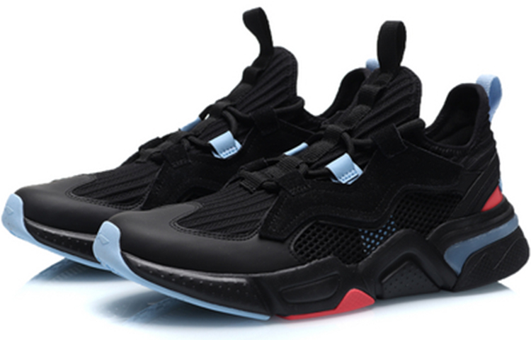 Lookbook Li-Ning Sepatu Kasual Rajut Klasik Fashion 'Hitam Standar' AGCP111-4