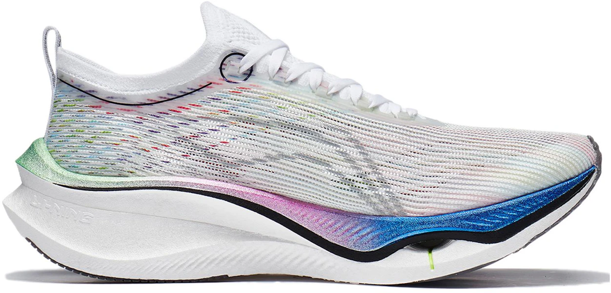 Li-Ning Feidian 3 Ultra ''Wit Blauw Paars'' ARMT033-2 Lookbook Li-Ning Feidian 3 Ultra ''Wit Blauw Paars'' ARMT033-2