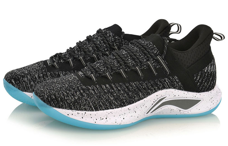 Lookbook Li-Ning Flash Attack 5 'PlayOff Hitam Putih' ABAP011-1