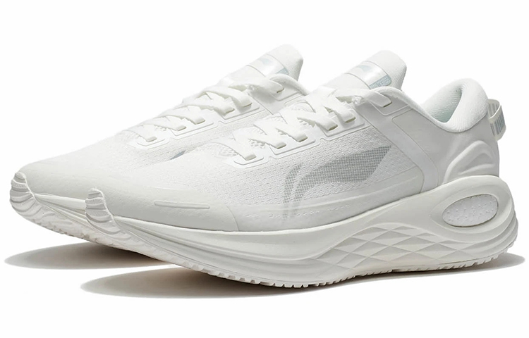 Lookbook 李宁 烈骏6代 Essential 稳定 低帮 跑步鞋 男款 白色