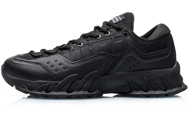 Li-Ning Wandelschoenen ''Triple Black'' ARDP029-4 Buy Li-Ning Wandelschoenen ''Triple Black'' ARDP029-4