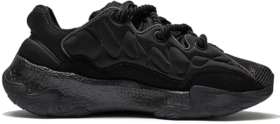 Li-Ning Kung Fu 22 x Jackie Chan ''Triple Black'' en Noir Intégral. AGLS075-4 Order Li-Ning Kung Fu 22 x Jackie Chan ''Triple Black'' en Noir Intégral. AGLS075-4