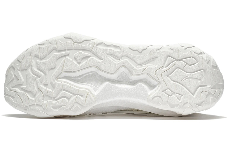 Shop Li-Ning Kung Fu 22 x Jackie Chan Sneakers AGLS075-2