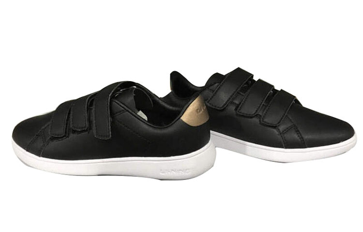 Lookbook Li-Ning Gaya Hidup Low-Top 'Hitam' AGCM195-2