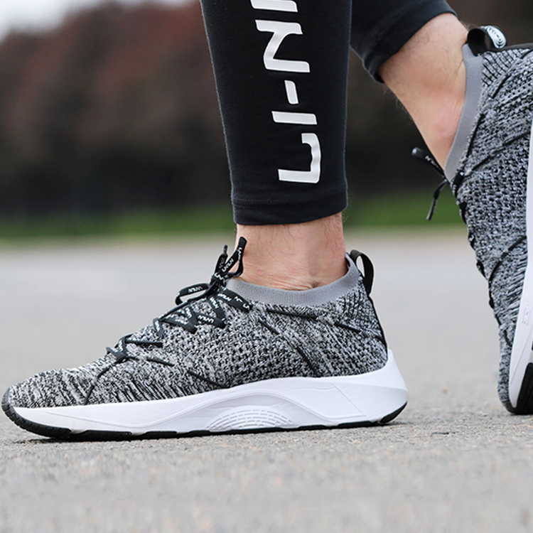 Purchase 리닝 초경량 충격흡수 러닝화 '락 그레이' (Li-Ning Rock Grey) ARHN103-5