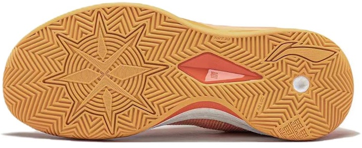 李寧 利刃3 V2 火燒雲 回彈輕便 低幫 籃球鞋 男款 橙色 Lookbook 李寧 利刃3 V2 火燒雲 回彈輕便 低幫 籃球鞋 男款 橙色