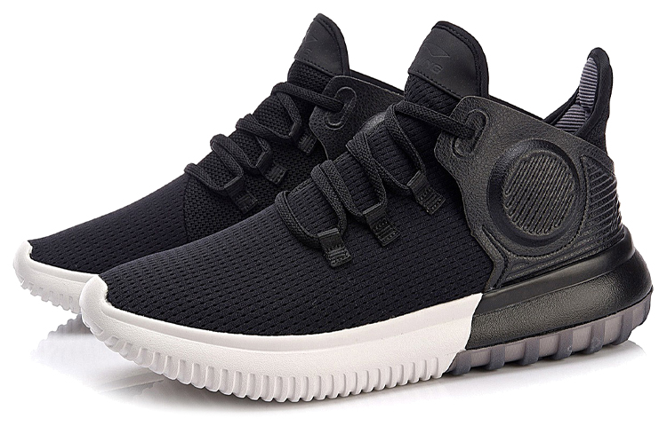 Lookbook Li-Ning Sepatu Basket Mid-Top 'Hitam' AGBN013-1