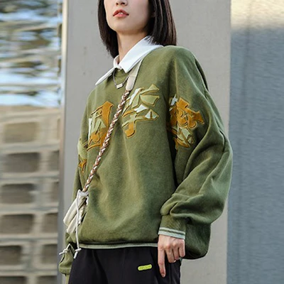 Li-Ning Moss Green Loose Fit Crewneck Sweatshirt with Logo, Basketball Series AWDRA23-7 Purchase Li-Ning Moss Green Loose Fit Crewneck Sweatshirt with Logo, Basketball Series AWDRA23-7
